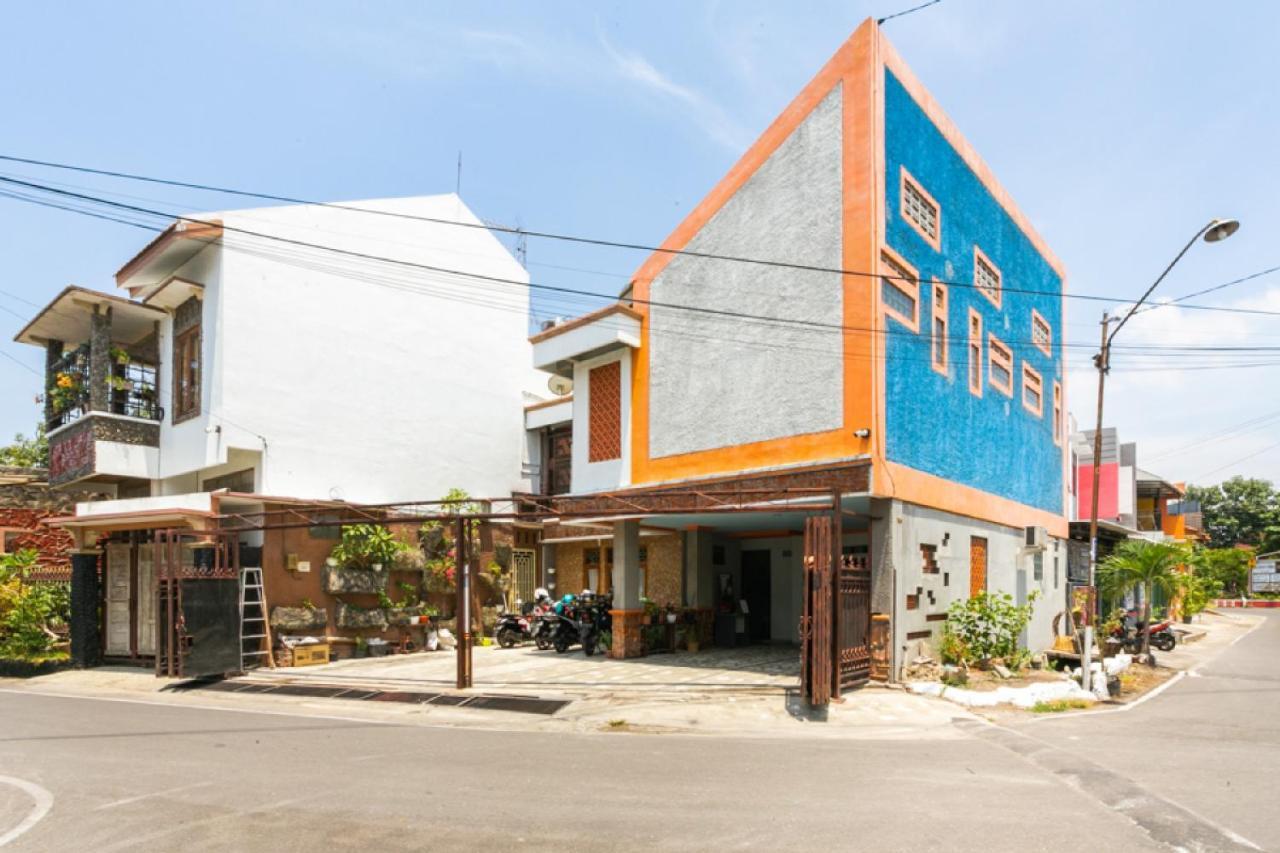 Reddoorz Syariah Near Stadion Manahan Solo 2 מראה חיצוני תמונה