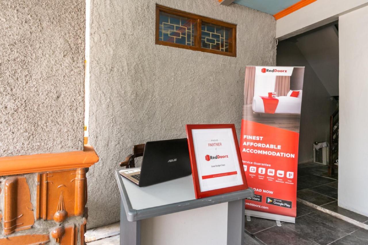 Reddoorz Syariah Near Stadion Manahan Solo 2 מראה חיצוני תמונה